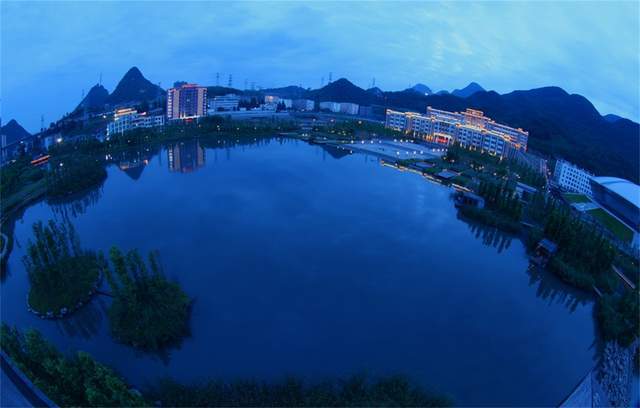 六盤水師范學院及現任領導簡介